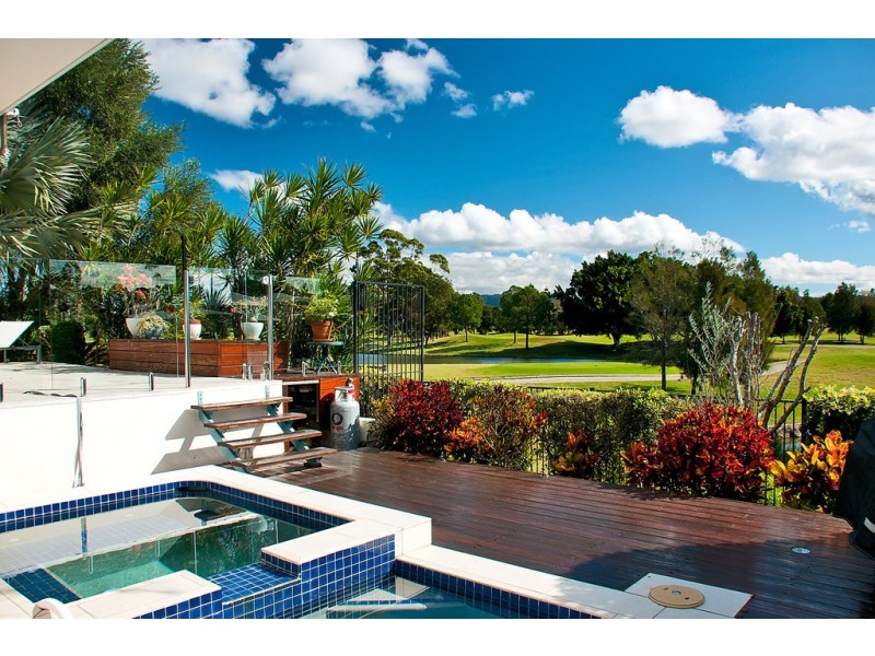 1022 Lakeview Terrace, Benowa QLD 4217