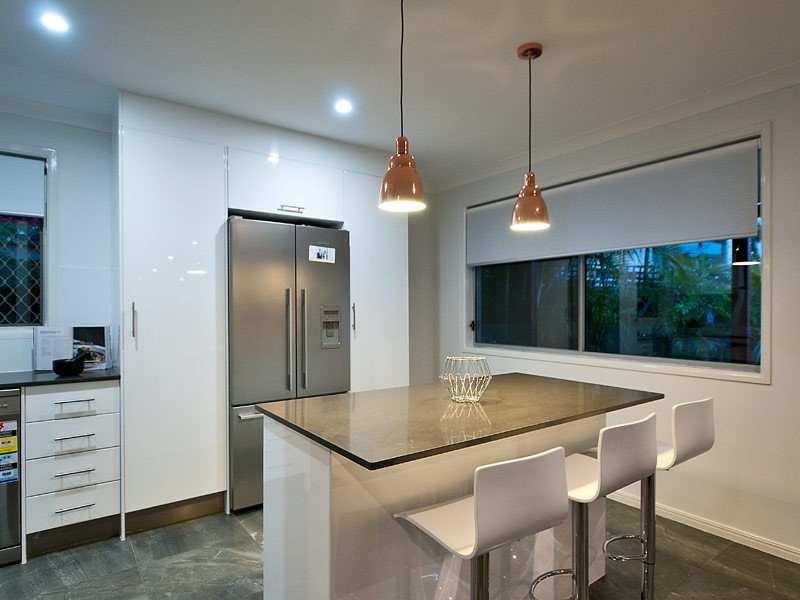 1 Winter Haven Key, Broadbeach Waters QLD 4218