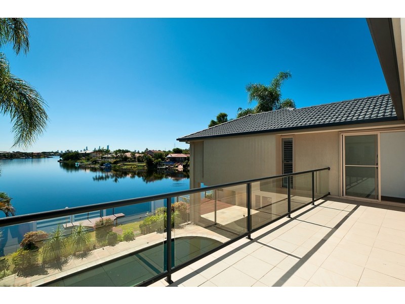7 Clipper Blvd ”The Moorings”, Clear Island Waters QLD 4226