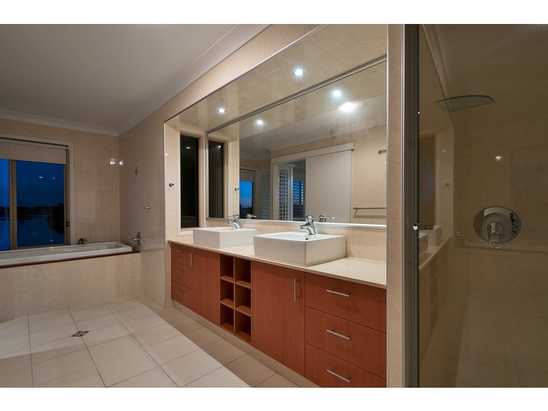 7 Clipper Blvd ”The Moorings”, Clear Island Waters QLD 4226