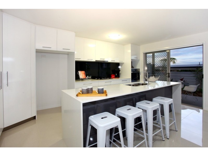 3 Hancox Place, Robina QLD 4226