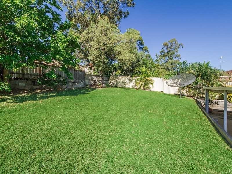 81 Wardoo St, Southport QLD 4215