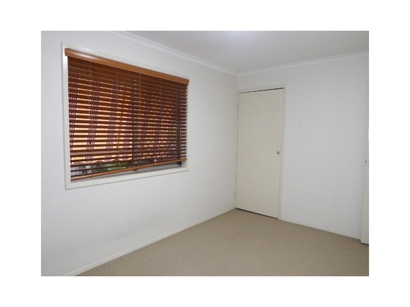 81 Wardoo St, Southport QLD 4215