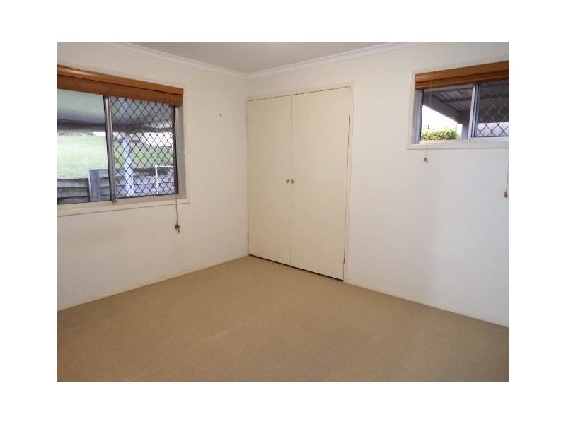 81 Wardoo St, Southport QLD 4215