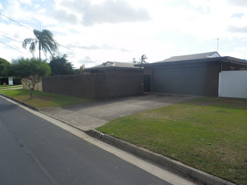 19 Rapallo Avenue, Isle Of Capri QLD 4217