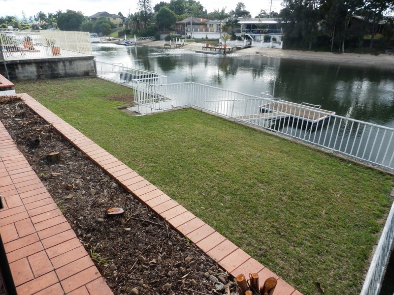 19 Rapallo Avenue, Isle Of Capri QLD 4217