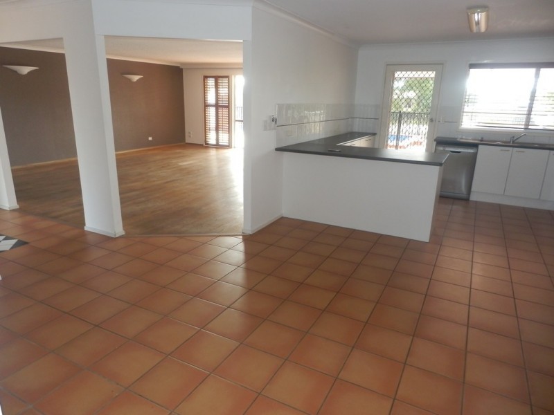 19 Rapallo Avenue, Isle Of Capri QLD 4217