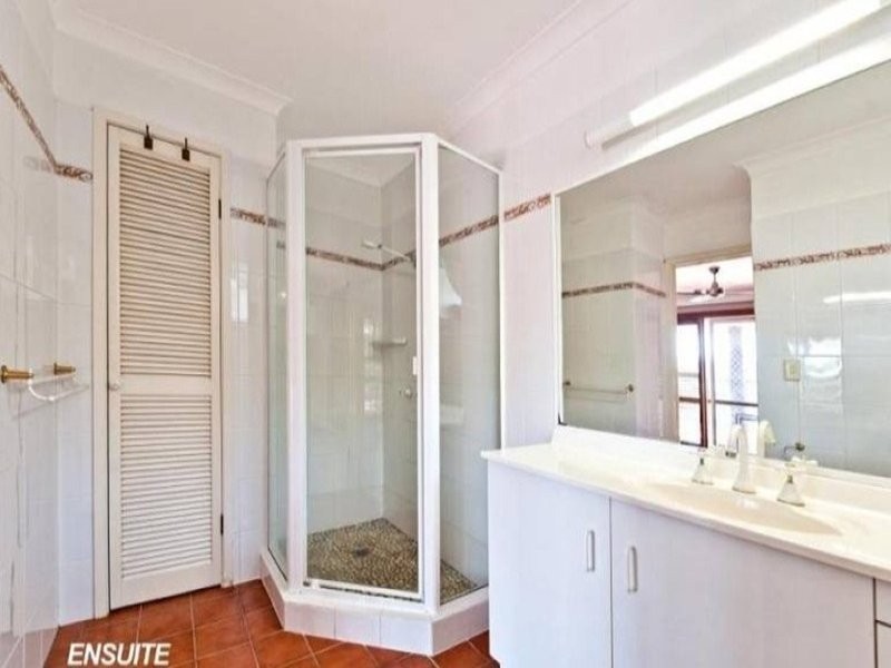 19 Rapallo Avenue, Isle Of Capri QLD 4217