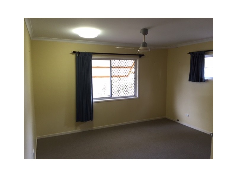 37 Glenelg Ave, Mermaid Beach QLD 4218
