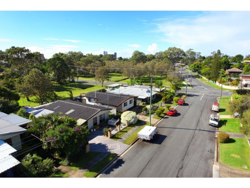 13 and 15 Cooleroo Crescent, Southport QLD 4215