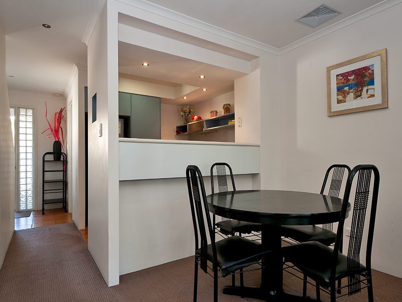35/16 Crescent Avenue, Mermaid Beach QLD 4218
