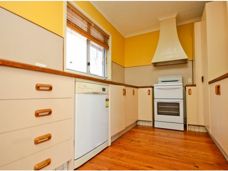 5/143 Surf Parade, Broadbeach QLD 4218