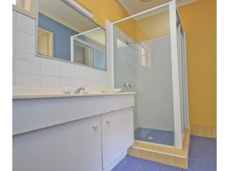 5/143 Surf Parade, Broadbeach QLD 4218