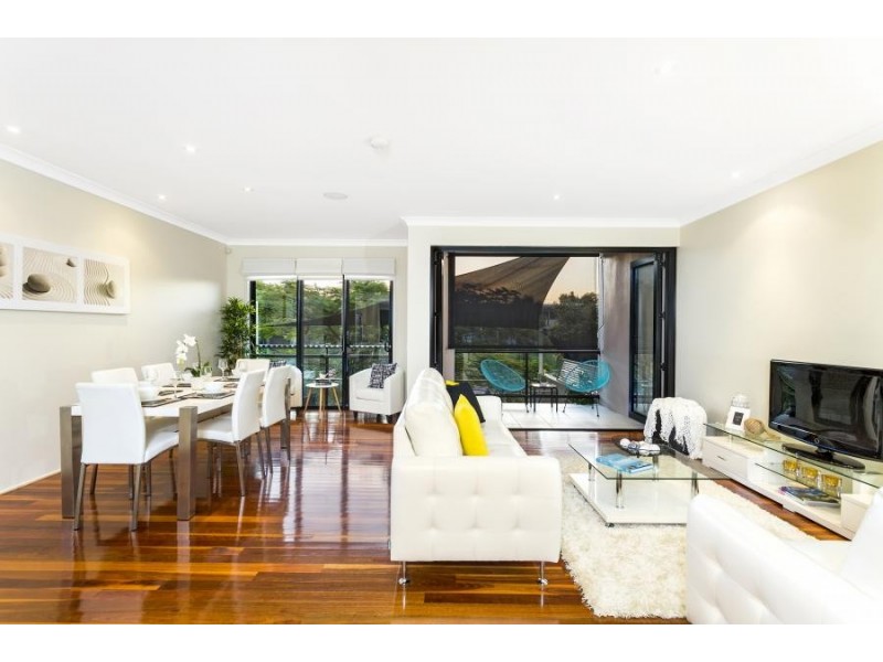 12/9 Miami Key, Broadbeach Waters QLD 4218