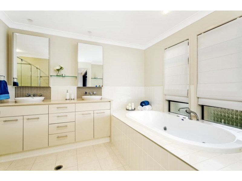 12/9 Miami Key, Broadbeach Waters QLD 4218