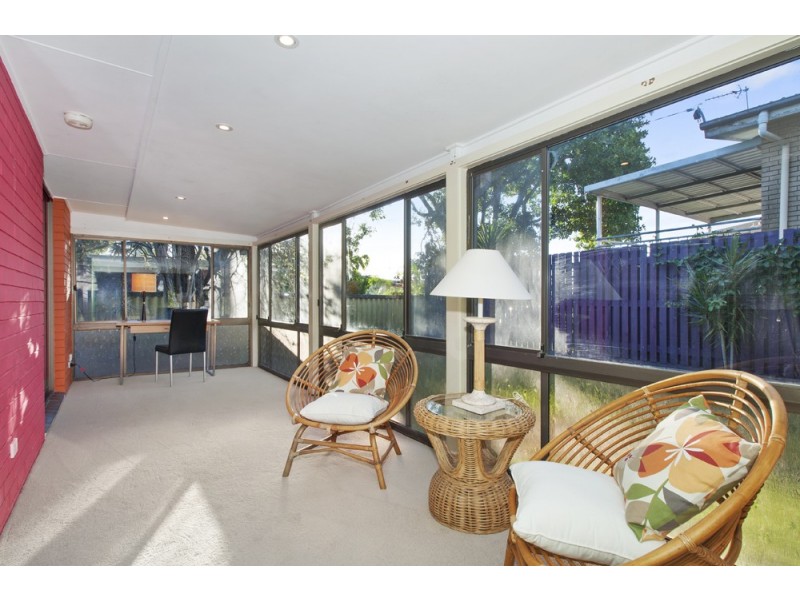 23 Birt Avenue, Surfers Paradise QLD 4217