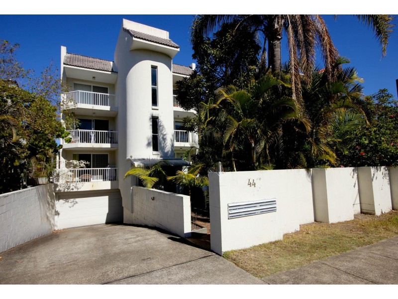 3/44 Britannia Avenue, Broadbeach QLD 4218