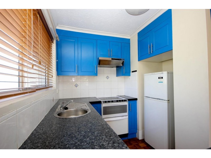 3/44 Britannia Avenue, Broadbeach QLD 4218