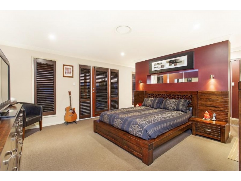 9 Meadow Court, Maudsland QLD 4210