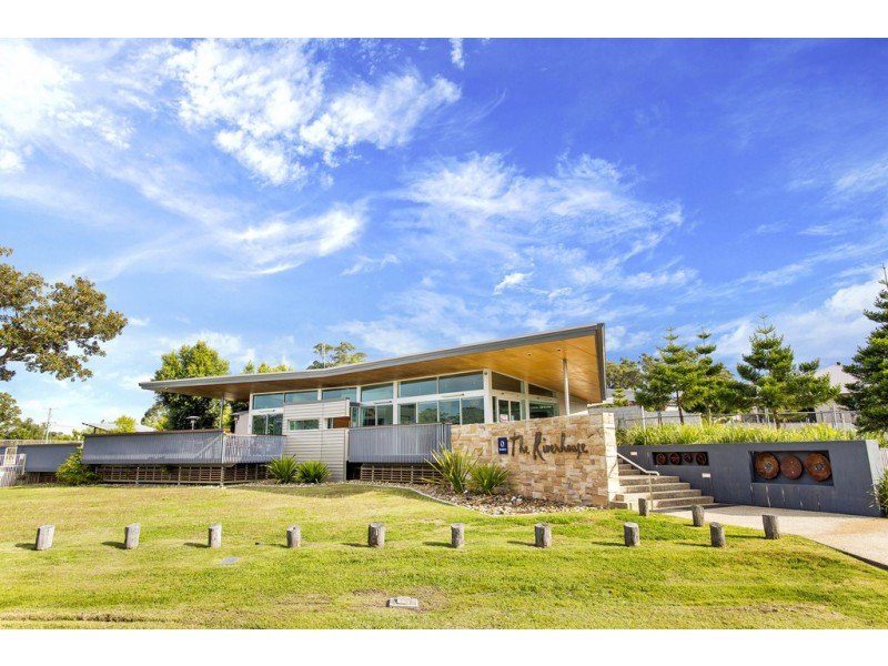 9 Meadow Court, Maudsland QLD 4210