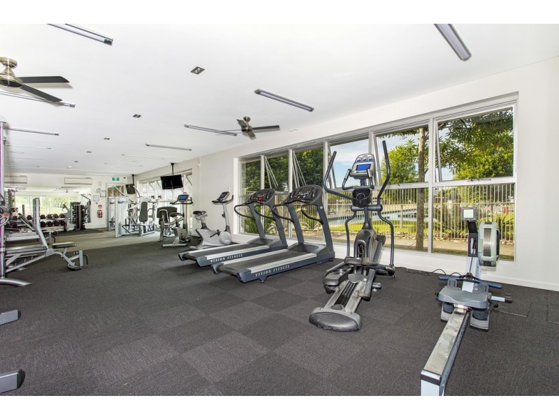 9 Meadow Court, Maudsland QLD 4210