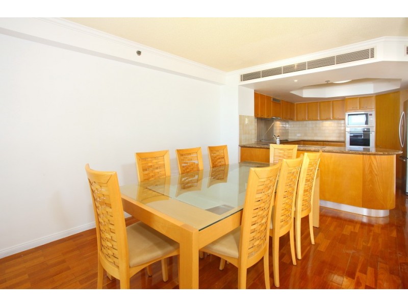 16B ‘La Sabbia’ 74 Old Burleigh Road, Surfers Paradise QLD 4217