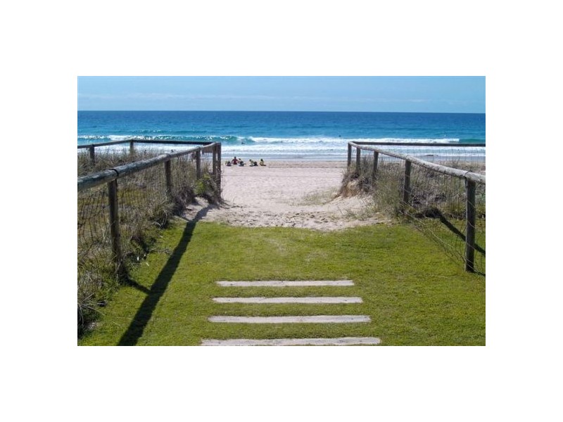 16B ‘La Sabbia’ 74 Old Burleigh Road, Surfers Paradise QLD 4217