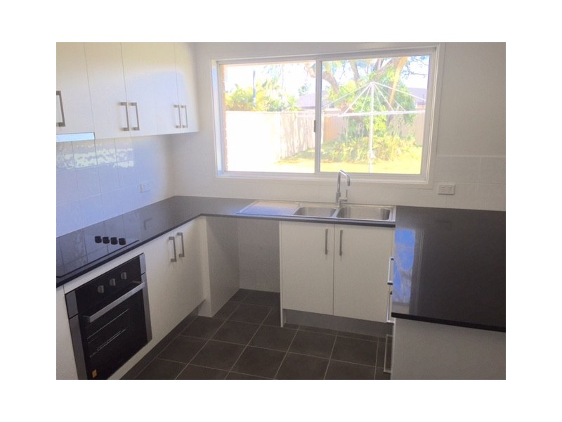 20 Caprice Ct, Mermaid Waters QLD 4218
