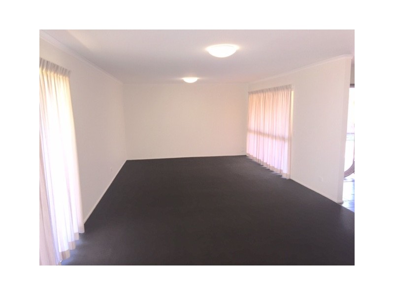 20 Caprice Ct, Mermaid Waters QLD 4218