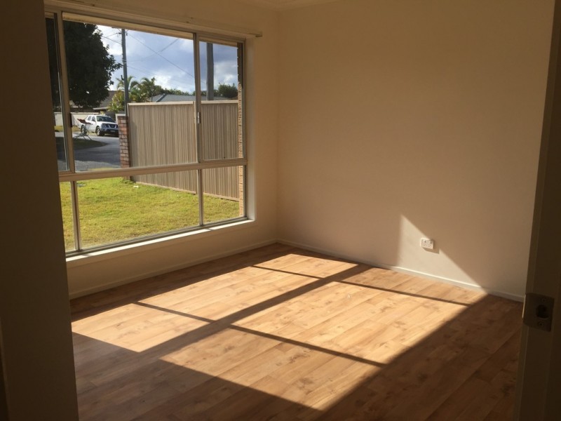 20 Caprice Ct, Mermaid Waters QLD 4218