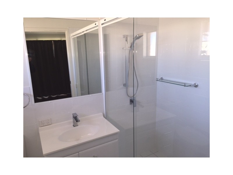 20 Caprice Ct, Mermaid Waters QLD 4218