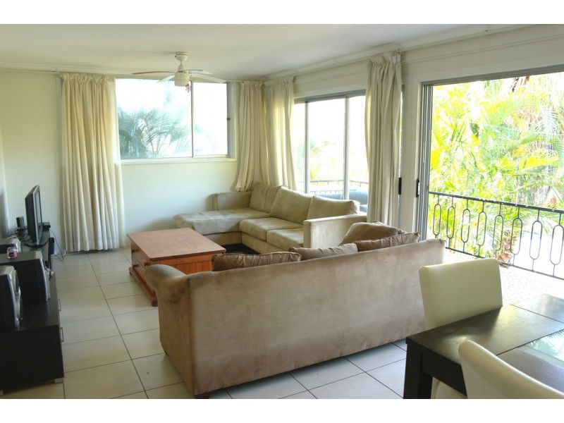 4/20 Leonard Avenue, Surfers Paradise QLD 4217