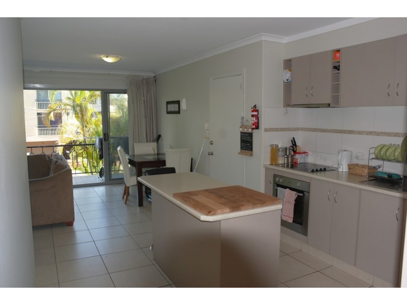 4/20 Leonard Avenue, Surfers Paradise QLD 4217