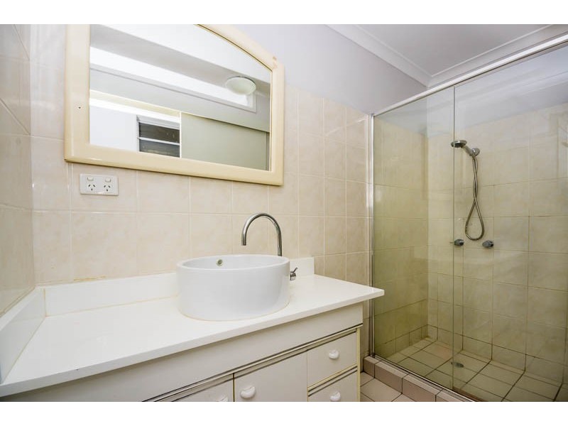 4/20 Leonard Avenue, Surfers Paradise QLD 4217