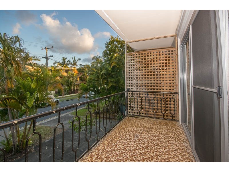 4/20 Leonard Avenue, Surfers Paradise QLD 4217
