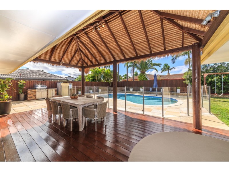 35 Forster Avenue, Sorrento QLD 4217