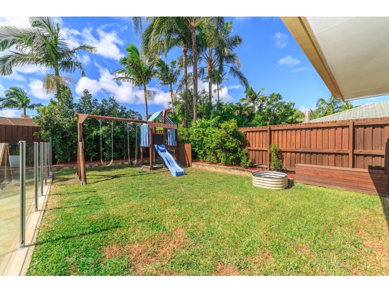 35 Forster Avenue, Sorrento QLD 4217