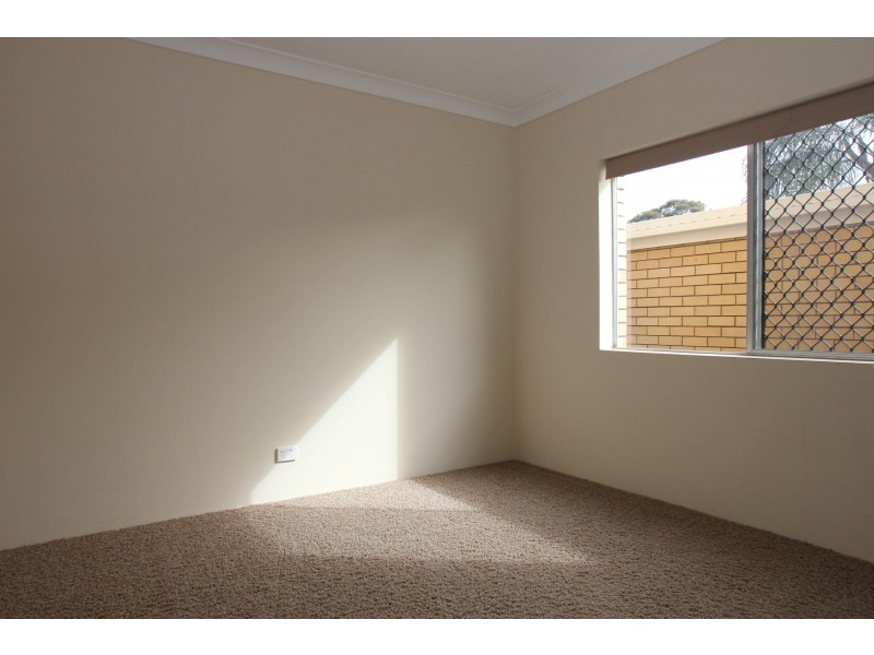 3/19 Sonia, Mermaid Waters QLD 4218