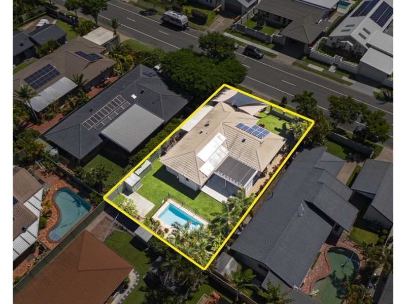 14 Auk Avenue, Burleigh Waters QLD 4220