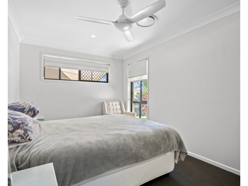 14 Auk Avenue, Burleigh Waters QLD 4220