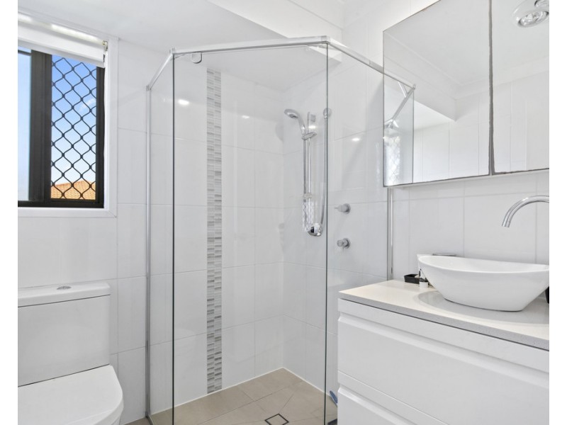 14 Auk Avenue, Burleigh Waters QLD 4220