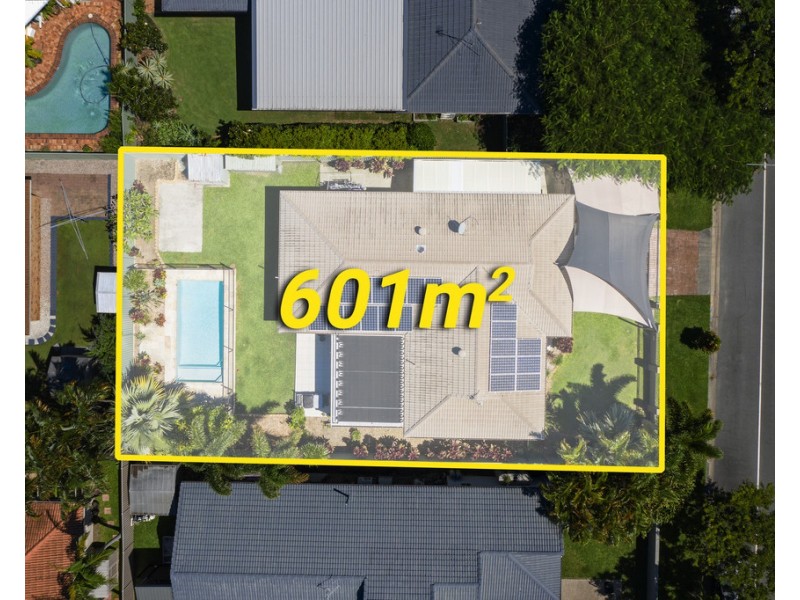 14 Auk Avenue, Burleigh Waters QLD 4220