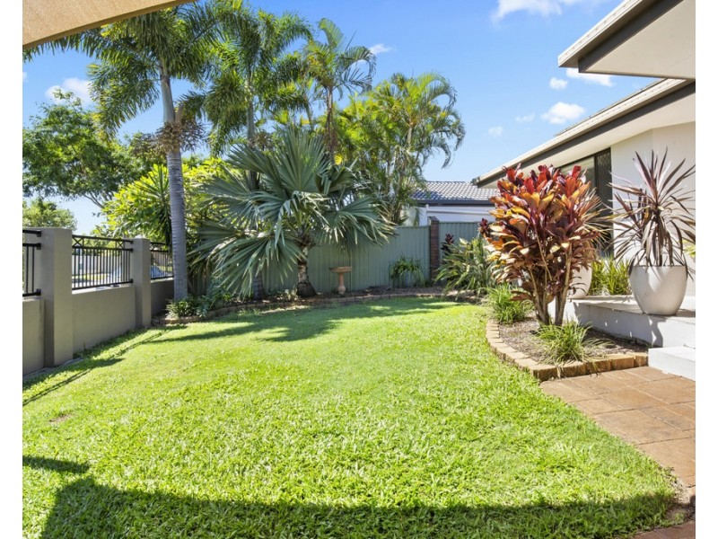 14 Auk Avenue, Burleigh Waters QLD 4220