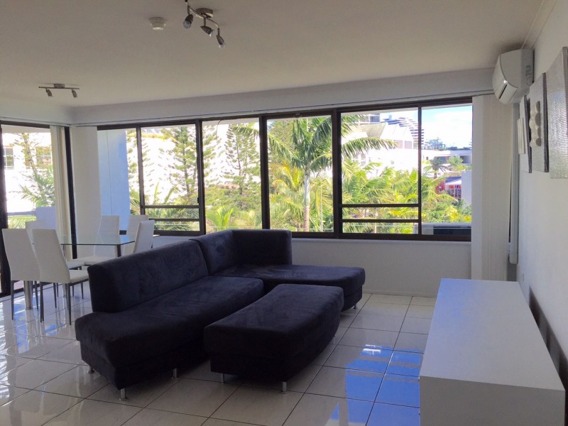 205/157 Old Burleigh Road, Broadbeach QLD 4218