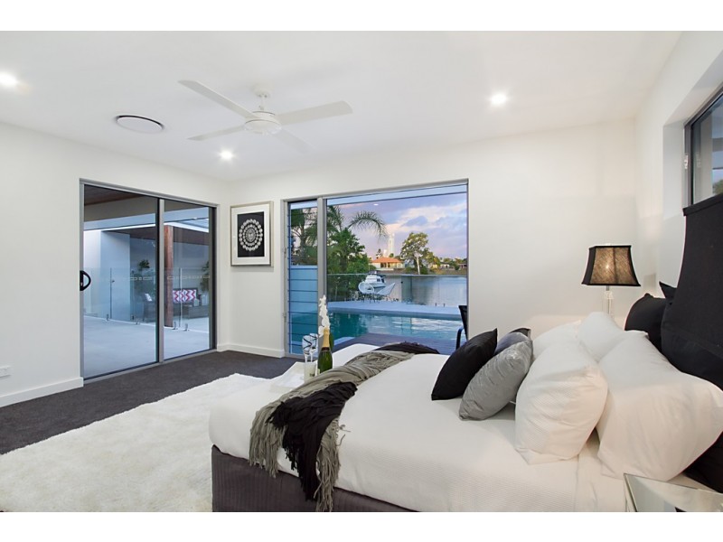 27 Claymore Crescent, Sorrento QLD 4217