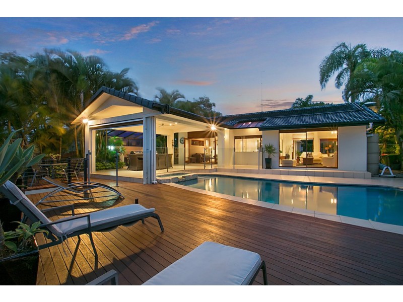 30 Cypress Drive, Broadbeach Waters QLD 4218
