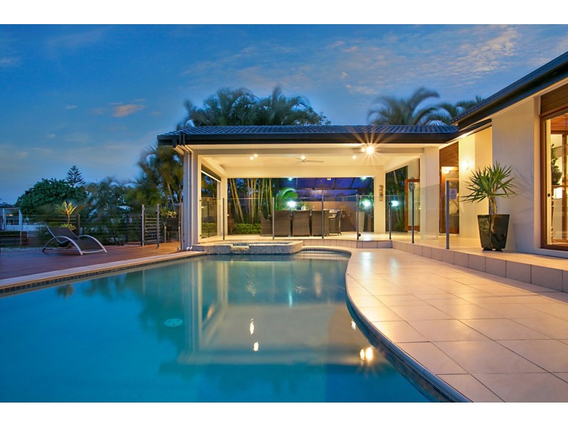 30 Cypress Drive, Broadbeach Waters QLD 4218