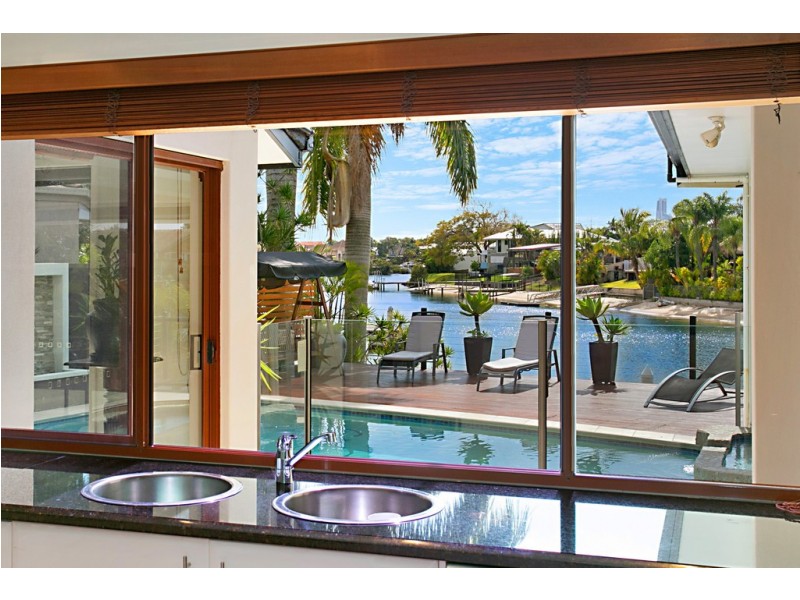 30 Cypress Drive, Broadbeach Waters QLD 4218