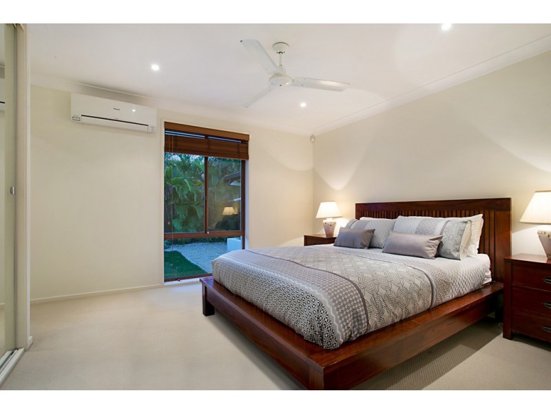 30 Cypress Drive, Broadbeach Waters QLD 4218