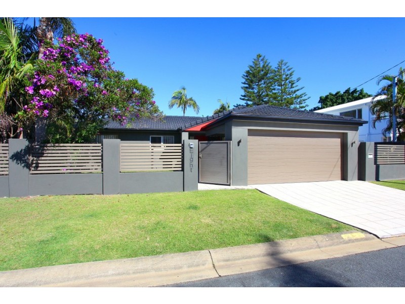 8 San Michele Court, Broadbeach Waters QLD 4218